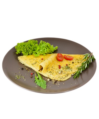 ketodiéta gouté bylinková omeleta 24 g na hnedom tanieri